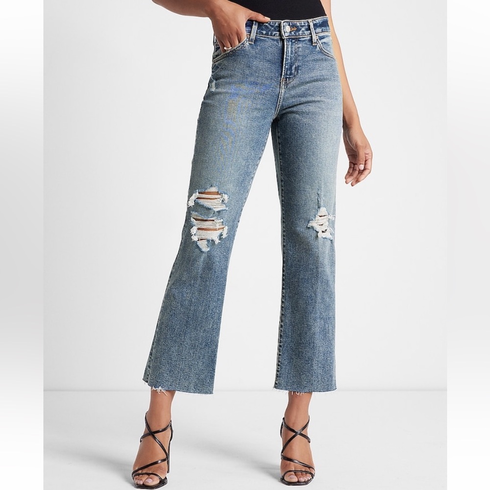 Mid Rise 90s Ankle Boot Jeans